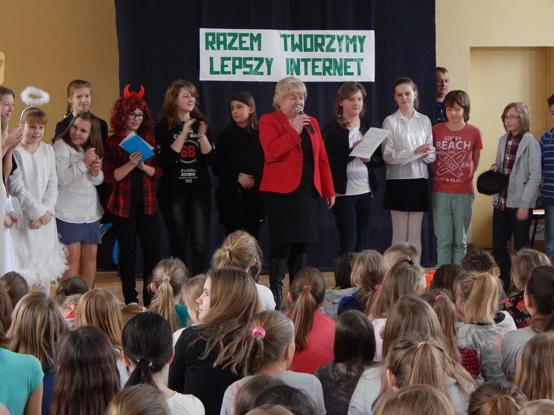 Bezpieczeństwo dzieci w internecie (zdjęcia)