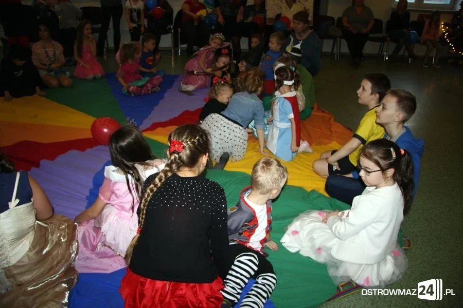 Bal na koniec ferii zimowych (zdjęcia)