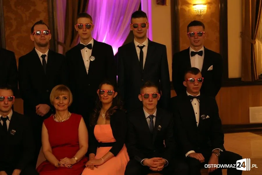 Studniówka Ekonomika (zdjęcia, wideo)