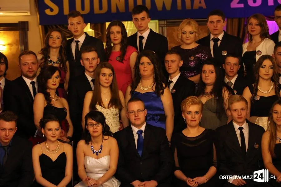 Studniówka Ekonomika (zdjęcia, wideo)