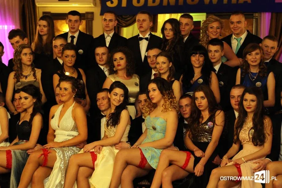 Studniówka Ekonomika (zdjęcia, wideo)