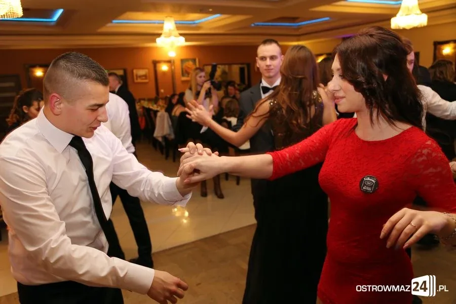 Studniówka Ekonomika (zdjęcia, wideo)