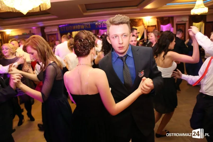 Studniówka Ekonomika (zdjęcia, wideo)