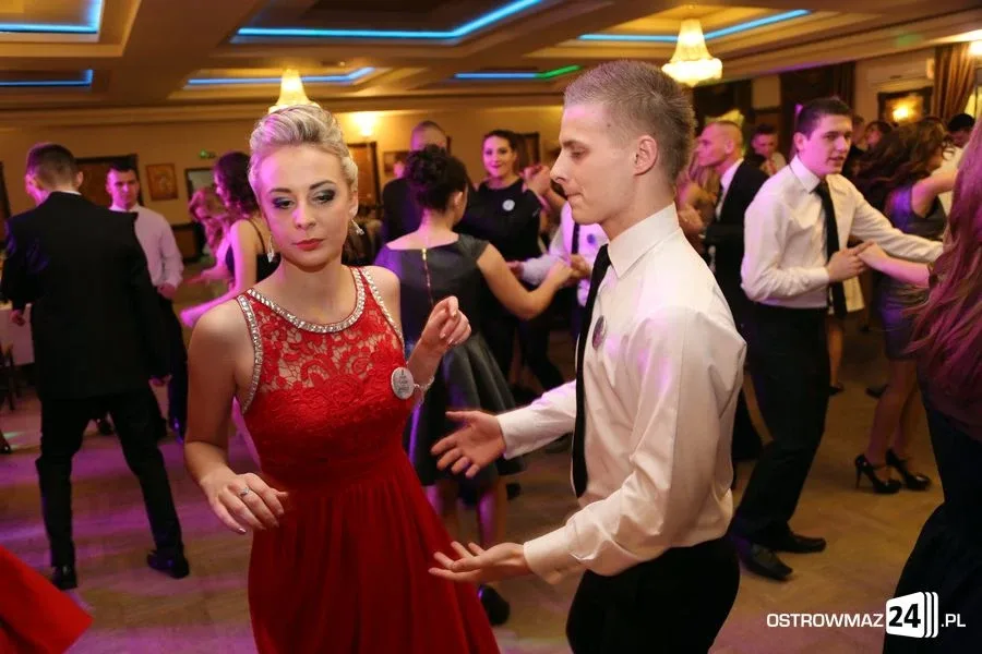 Studniówka Ekonomika (zdjęcia, wideo)