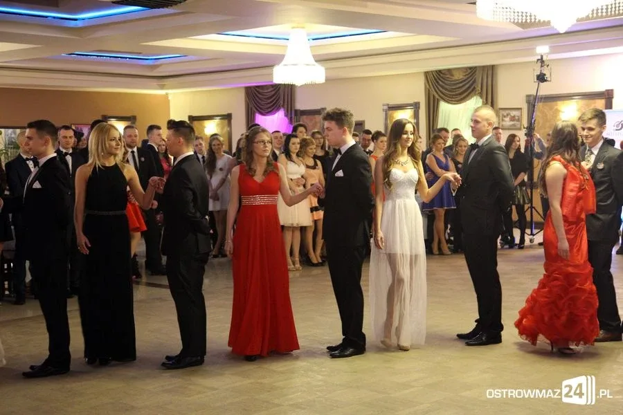 Studniówka Ekonomika (zdjęcia, wideo)