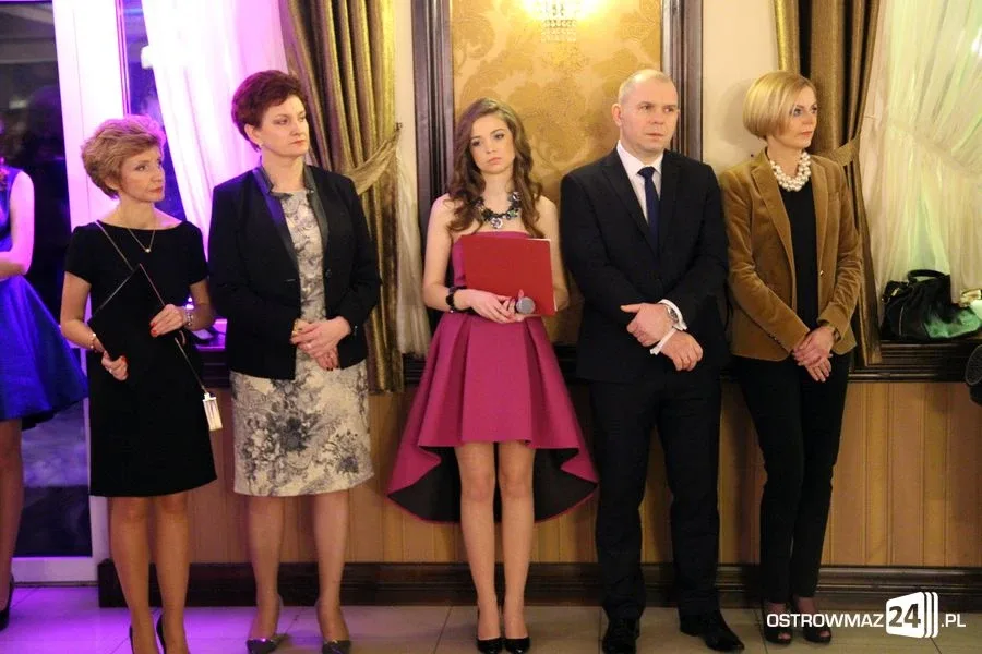 Studniówka Ekonomika (zdjęcia, wideo)