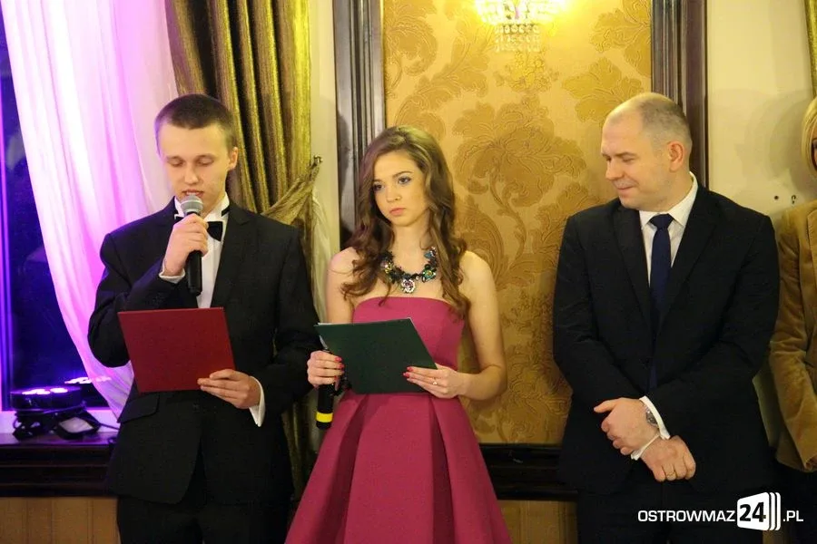 Studniówka Ekonomika (zdjęcia, wideo)