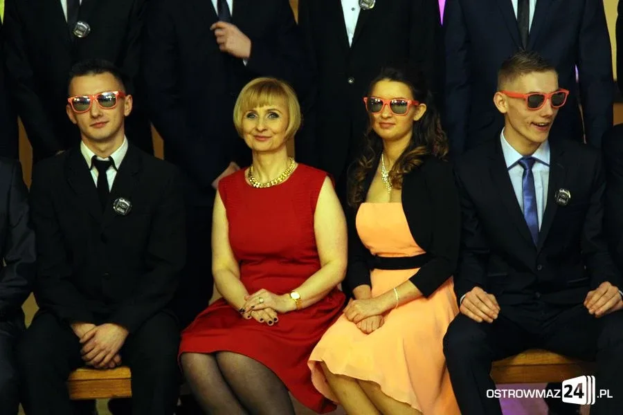 Studniówka Ekonomika (zdjęcia, wideo)