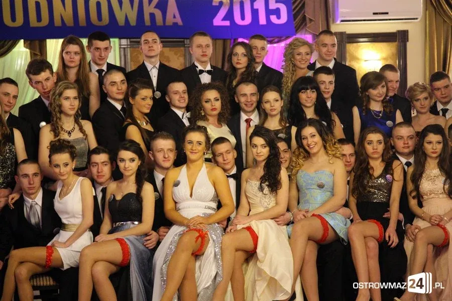 Studniówka Ekonomika (zdjęcia, wideo)