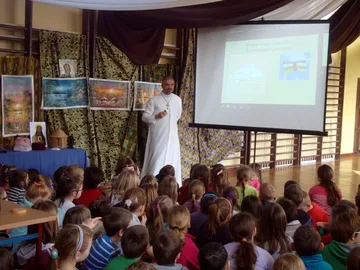 Misjonarz z wizytą u dzieci z ZSP nr 1 (zdjęcia)