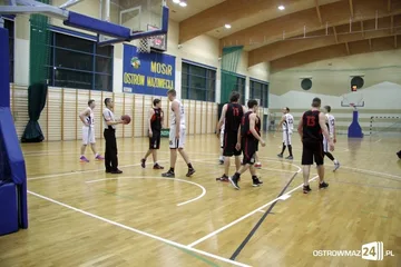 Polonia ponownie lepsza od Sokoła (zdjęcia, wideo)