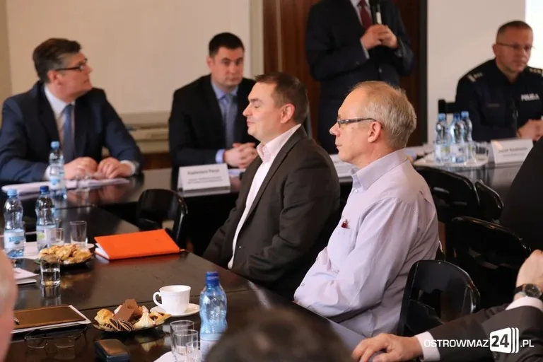 Wojewoda spotkał się z samorządowcami (zdjęcia)