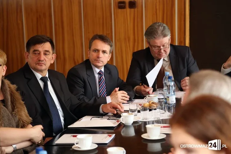 Wojewoda spotkał się z samorządowcami (zdjęcia)