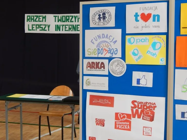 Bezpieczeństwo dzieci w internecie (zdjęcia)