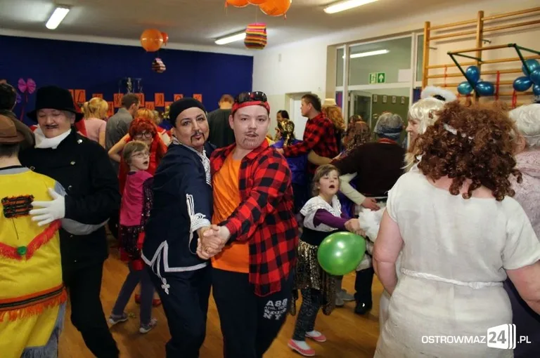 Studenci UTW w Zuzeli (zdjęcia)