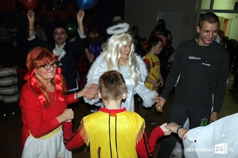 Studenci UTW w Zuzeli (zdjęcia)