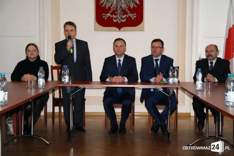 Kandydat na prezydenta w Ostrowi Maz. (zdjęcia, wideo)
