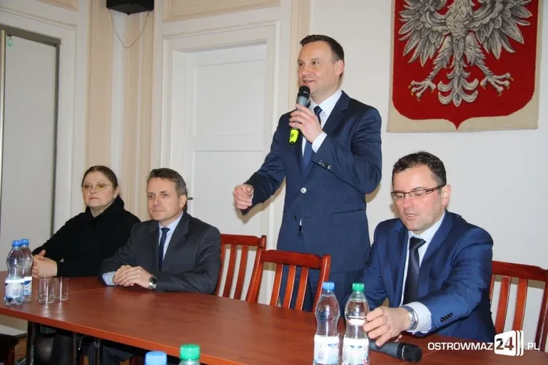 Kandydat na prezydenta w Ostrowi Maz. (zdjęcia, wideo)
