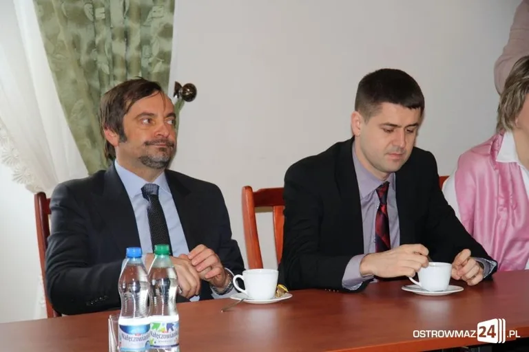 Kandydat na prezydenta w Ostrowi Maz. (zdjęcia, wideo)