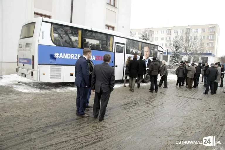 Kandydat na prezydenta w Ostrowi Maz. (zdjęcia, wideo)