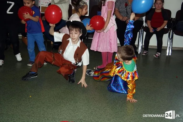 Bal na koniec ferii zimowych (zdjęcia)