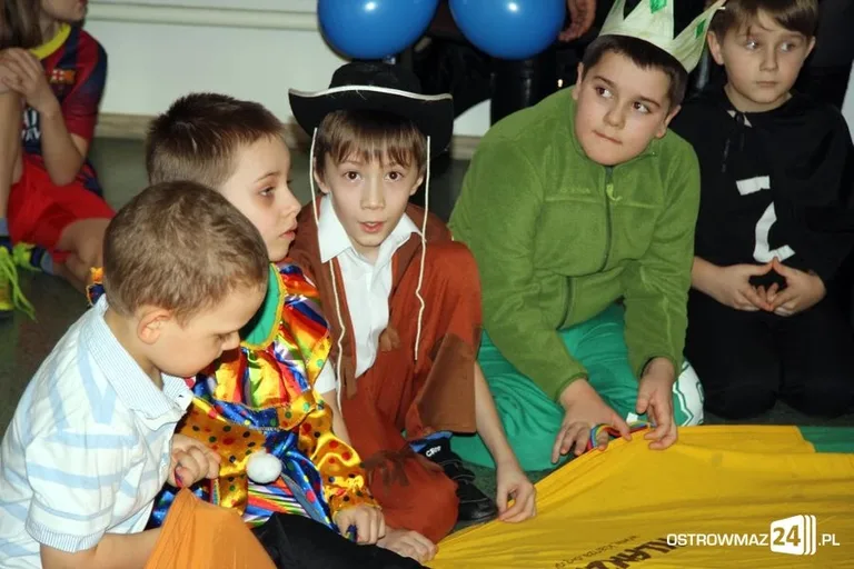Bal na koniec ferii zimowych (zdjęcia)