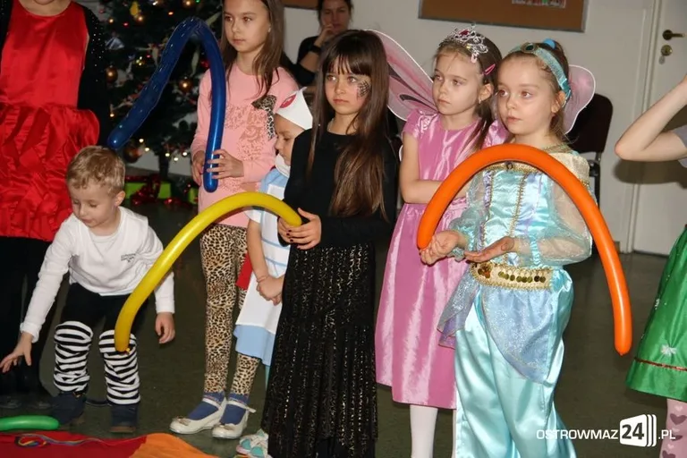 Bal na koniec ferii zimowych (zdjęcia)