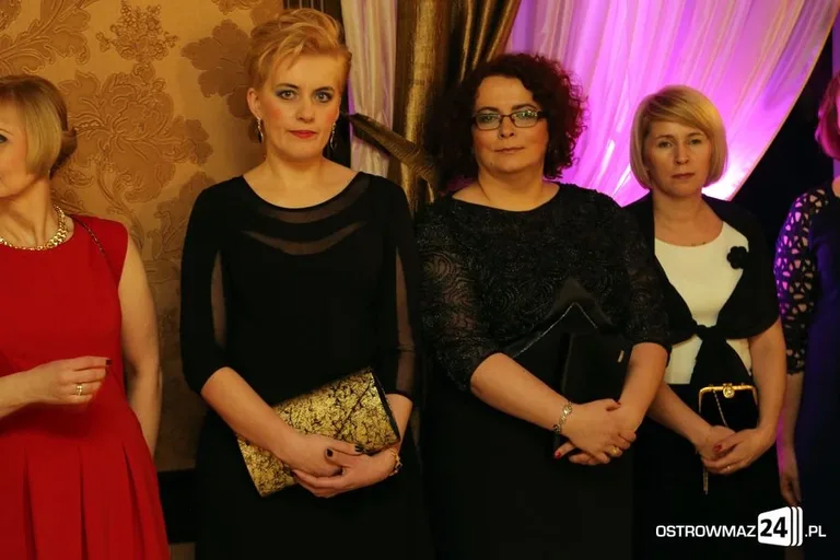 Studniówka Ekonomika (zdjęcia, wideo)