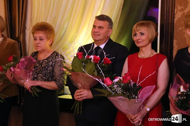 Studniówka Ekonomika (zdjęcia, wideo)