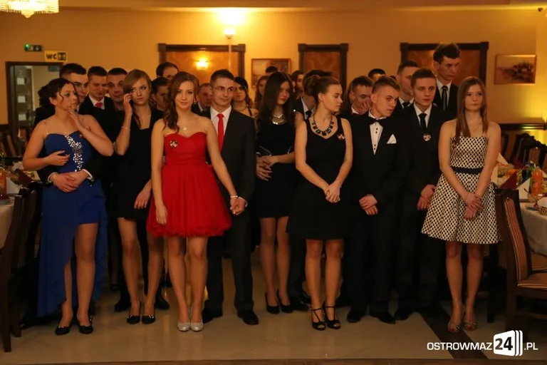 Studniówka Ekonomika (zdjęcia, wideo)