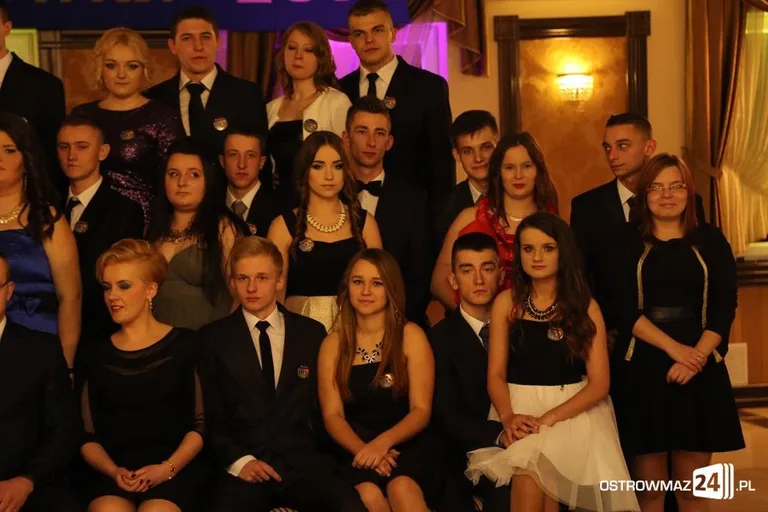 Studniówka Ekonomika (zdjęcia, wideo)