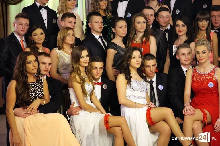 Studniówka Ekonomika (zdjęcia, wideo)