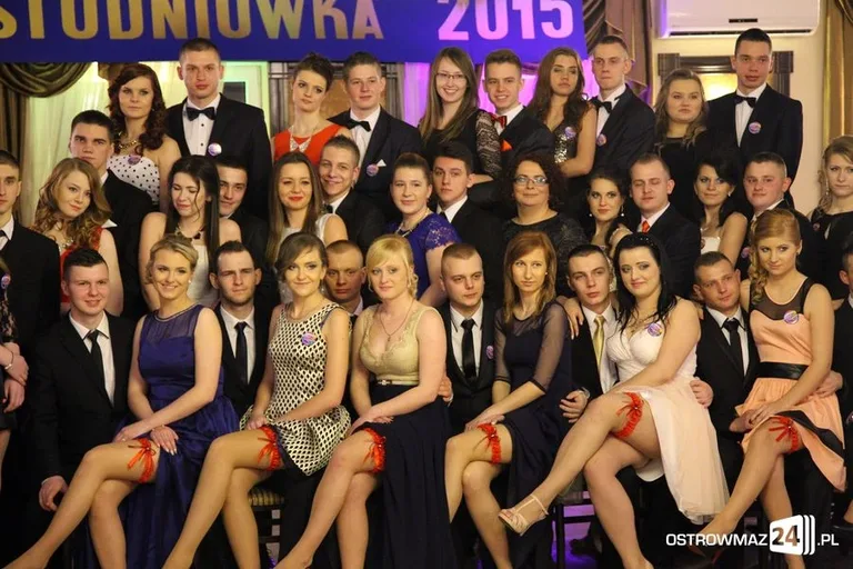 Studniówka Ekonomika (zdjęcia, wideo)