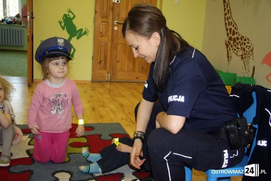 Policjanci z wizytą w Amelce (zdjęcia)