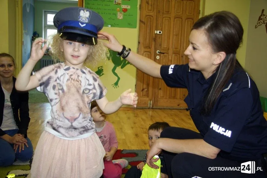 Policjanci z wizytą w Amelce (zdjęcia)