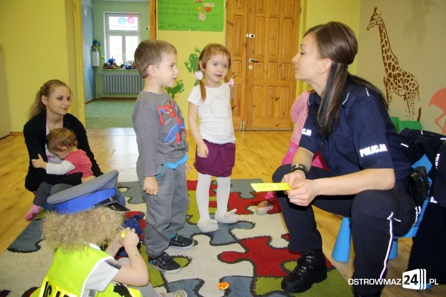 Policjanci z wizytą w Amelce (zdjęcia)
