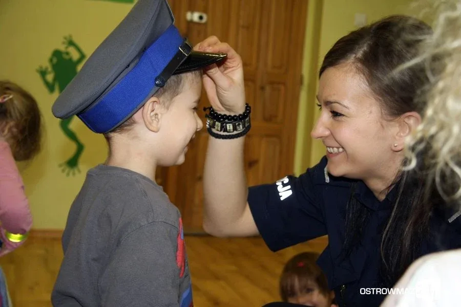 Policjanci z wizytą w Amelce (zdjęcia)
