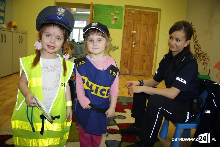 Policjanci z wizytą w Amelce (zdjęcia)