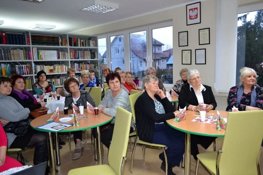 Dzień Kobiet w brokowskiej bibliotece (zdjęcia)