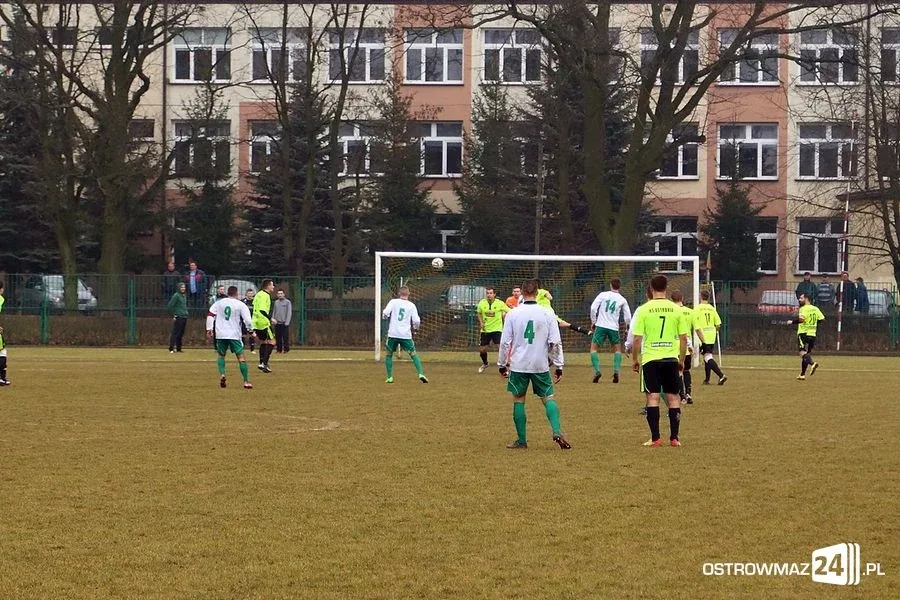 Ostrovia wygrywa i goni czołówkę (zdjęcia)