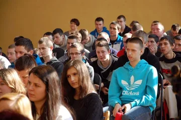 ZS CKR uczciło Dzień Kobiet (zdjęcia)