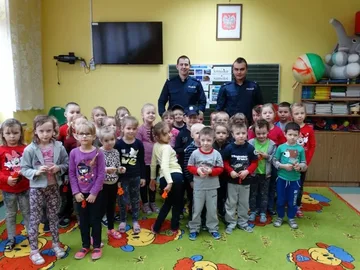 Policjanci spotkali się z najmłodszymi (zdjęcia)