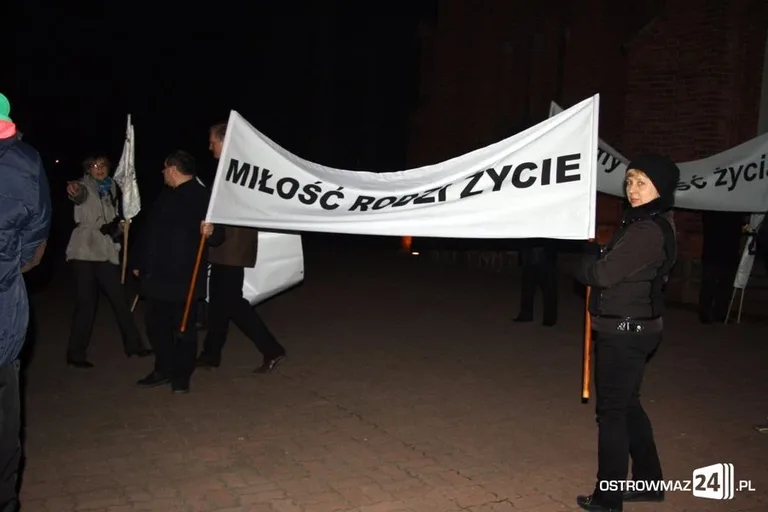 W obronie życia przeszli ulicami miasta (zdjęcia)