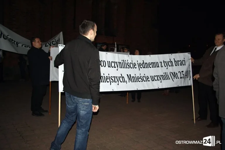 W obronie życia przeszli ulicami miasta (zdjęcia)