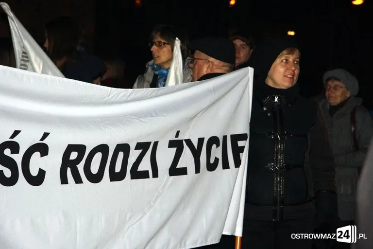 W obronie życia przeszli ulicami miasta (zdjęcia)