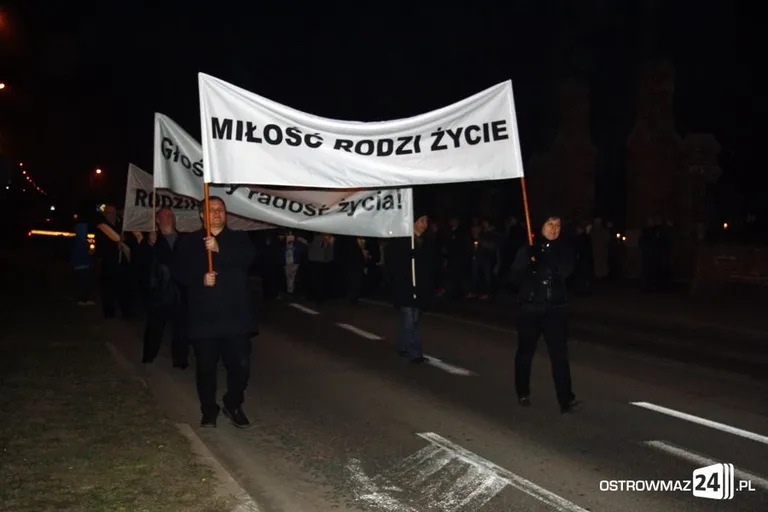 W obronie życia przeszli ulicami miasta (zdjęcia)