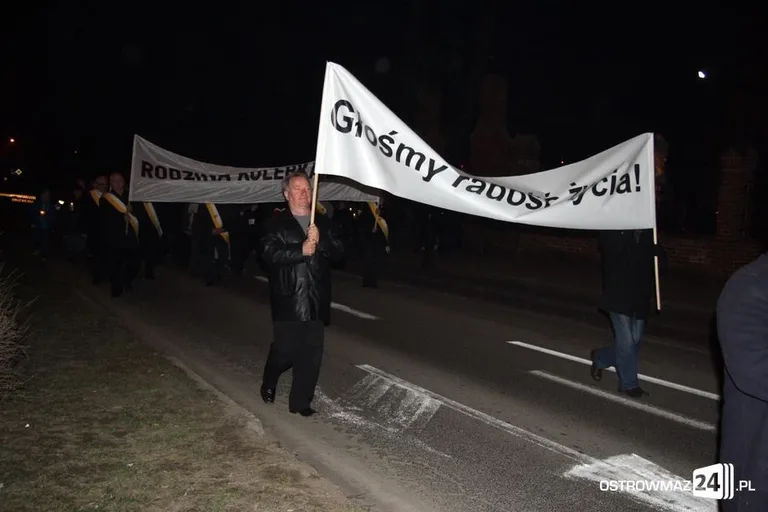 W obronie życia przeszli ulicami miasta (zdjęcia)