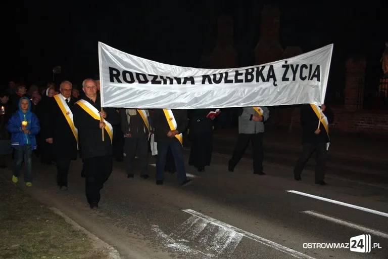 W obronie życia przeszli ulicami miasta (zdjęcia)