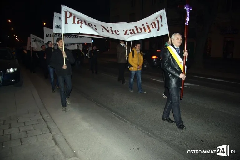 W obronie życia przeszli ulicami miasta (zdjęcia)