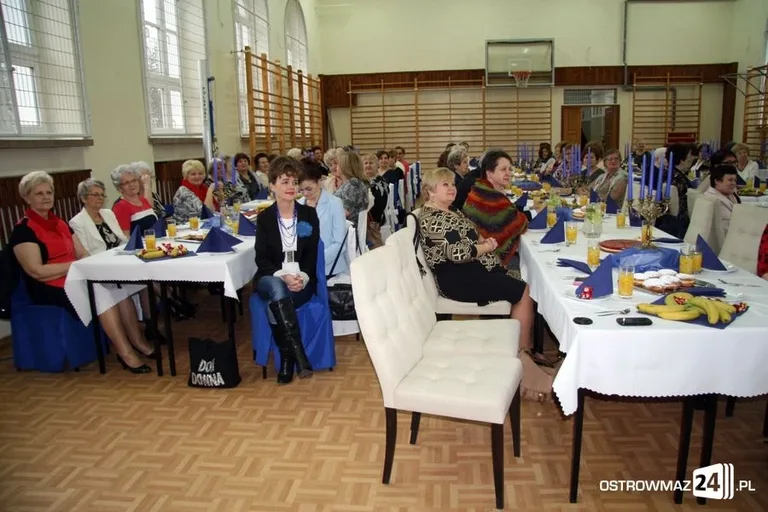 Dzień Kobiet u ostrowskich studentek (zdjęcia)